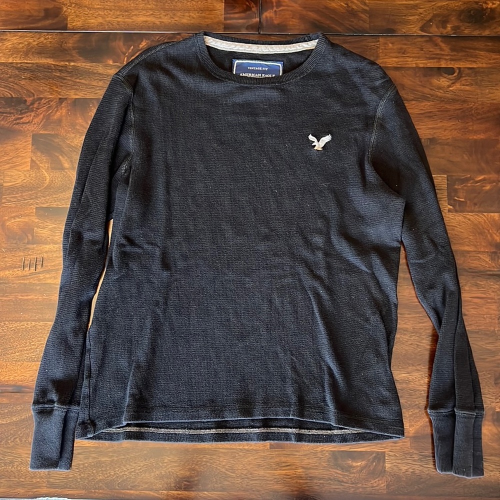 American Eagle Outfitters Men’s Crew Neck Long Sleeve “Tee”. “Vintage fit”. Lg.
